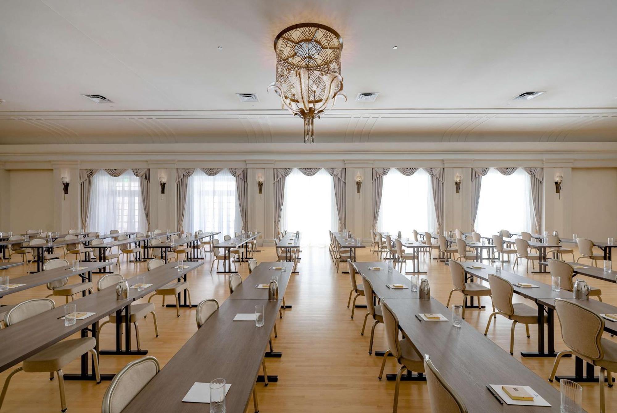 Hotel Fort Des Moines, Curio Collection By Hilton Extérieur photo